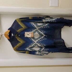 New with tags Da-nang cute blouse size xs/s oversized
